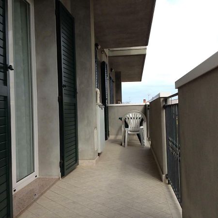 Aloe Beach Apartments, Ombrellone, Parcheggio E Uso Di Biciclette Gratis Rimini Luaran gambar
