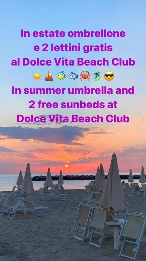 Aloe Beach Apartments, Ombrellone, Parcheggio E Uso Di Biciclette Gratis Rimini Luaran gambar