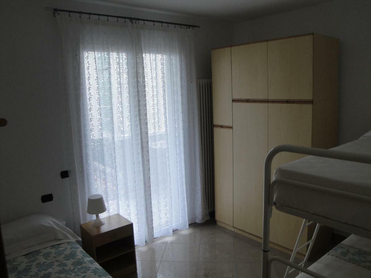 Aloe Beach Apartments, Ombrellone, Parcheggio E Uso Di Biciclette Gratis Rimini Luaran gambar