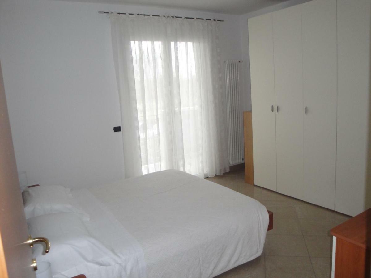 Aloe Beach Apartments, Ombrellone, Parcheggio E Uso Di Biciclette Gratis Rimini Luaran gambar