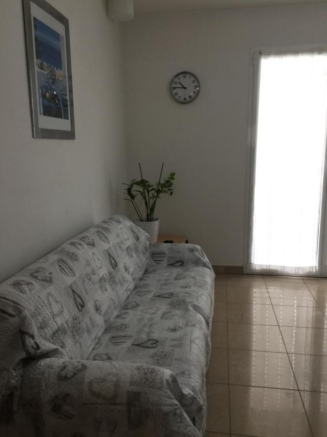 Aloe Beach Apartments, Ombrellone, Parcheggio E Uso Di Biciclette Gratis Rimini Luaran gambar