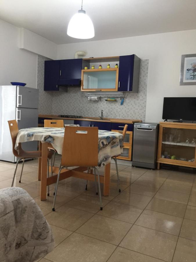 Aloe Beach Apartments, Ombrellone, Parcheggio E Uso Di Biciclette Gratis Rimini Luaran gambar