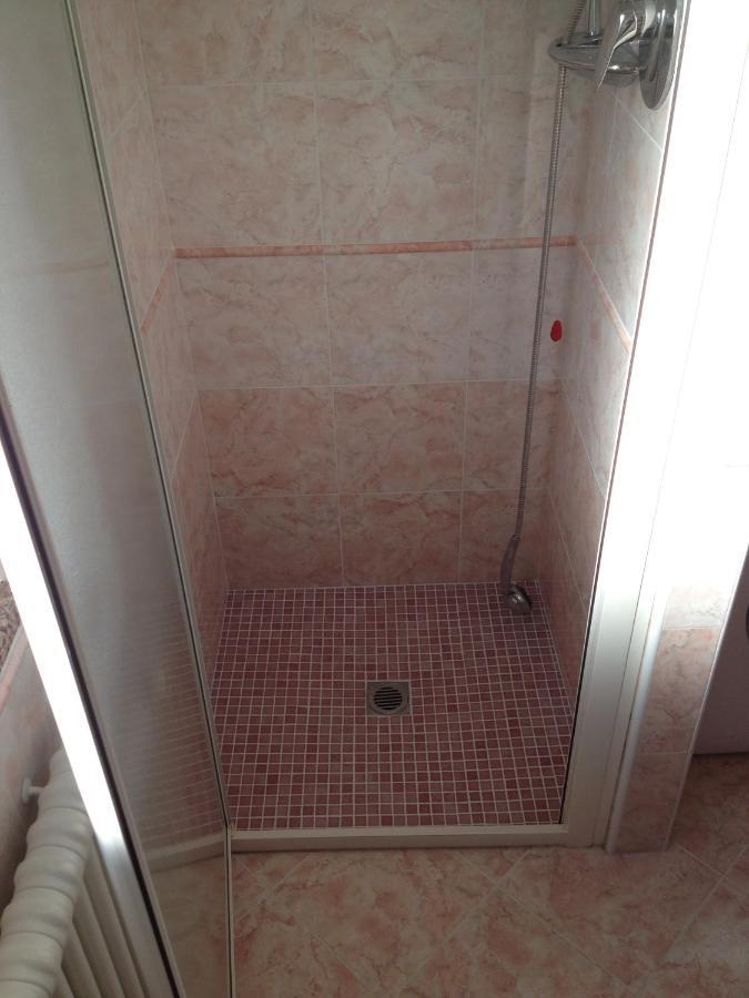 Aloe Beach Apartments, Ombrellone, Parcheggio E Uso Di Biciclette Gratis Rimini Luaran gambar
