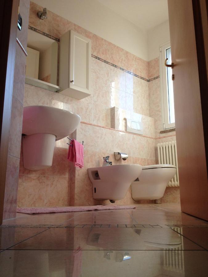 Aloe Beach Apartments, Ombrellone, Parcheggio E Uso Di Biciclette Gratis Rimini Luaran gambar